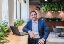 52% UAE Employees Would Prefer to Work with an AI Colleague